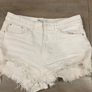 White Zara size 8 Jean shorts